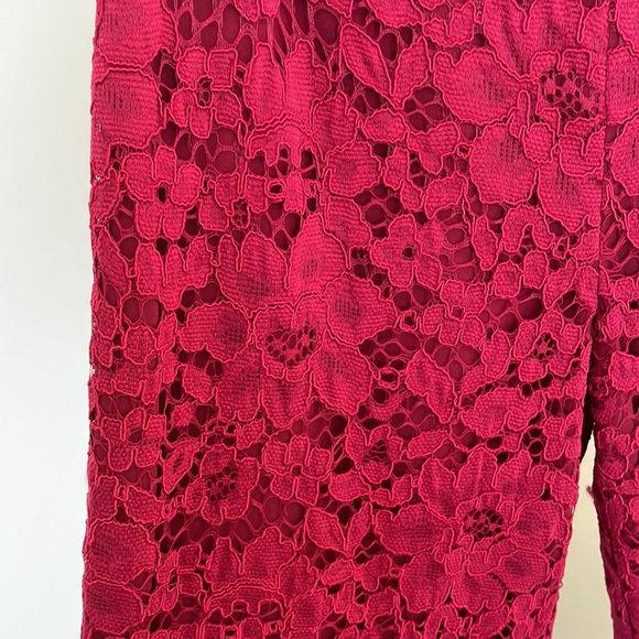 Marciano Raspberry Red Lace Crop top & matching Pants top M, bottoms size 8 - Picture 4 of 6